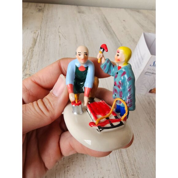 Dept 56 Grandpa's Little helper 4025327 Snow village sled people accessory Xmas - Picture 3 of 8